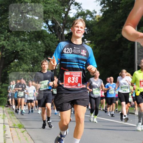 13.09.2026 - 21. swb-Marathon Bremen TobiasT http://msf.ph/oto/10284837 13.09.2026 12:10:31 Laufen 420, 638, 21, 40, 6115 meine-sportfotos.de