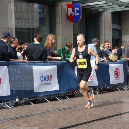 13.09.2026 - 21. swb-Marathon Bremen Strokosch-Dieckow http://msf.ph/oto/10284964 13.09.2026 10:37:47 Ziel 10302, 11083, 11142, 12538, 13551, 13559, 13584, 13587, 13636, 11619, 11854, 13535 meine-sportfotos.de