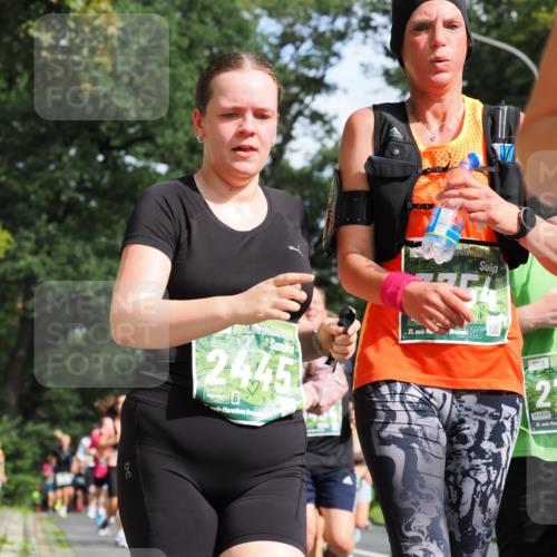 13.09.2026 - 21. swb-Marathon Bremen TobiasT http://msf.ph/oto/10284976 13.09.2026 12:10:49 Laufen 2445, 21, 27, 6839, 21 meine-sportfotos.de