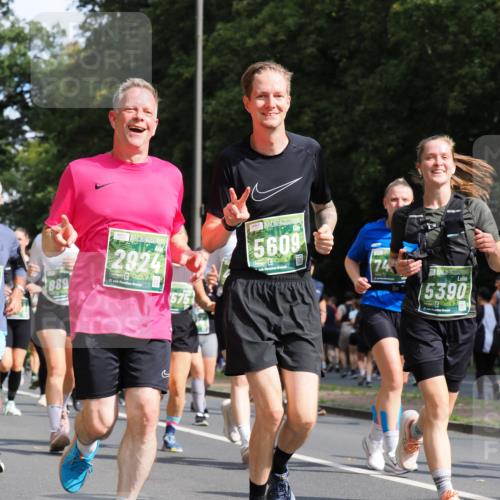 13.09.2026 - 21. swb-Marathon Bremen TobiasT http://msf.ph/oto/10285054 13.09.2026 12:10:59 Laufen 889, 2924, 21, 26, 5609, 74, 5390, 21 meine-sportfotos.de