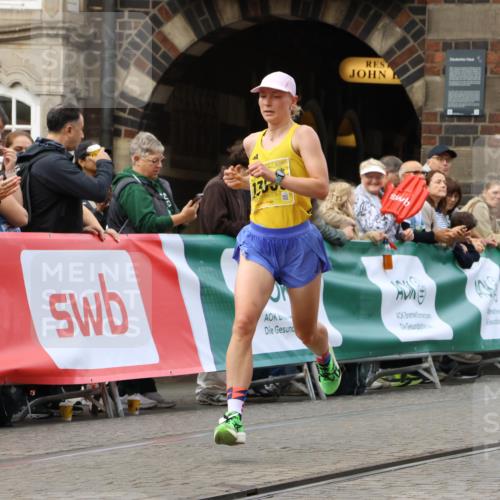 13.09.2026 - 21. swb-Marathon Bremen Strokosch-Dieckow http://msf.ph/oto/10285138 13.09.2026 10:33:50 Ziel 10366, 10475, 11059, 11481, 11652, 13530, 10797 meine-sportfotos.de