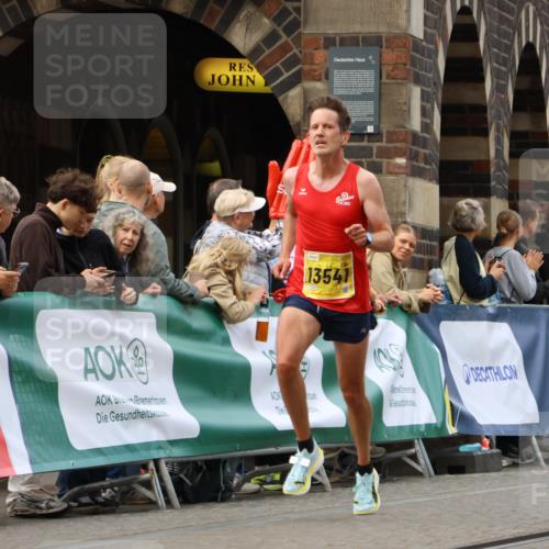 13.09.2026 - 21. swb-Marathon Bremen Strokosch-Dieckow http://msf.ph/oto/10285201 13.09.2026 10:33:57 Ziel 10366, 10475, 11059, 11481, 11652, 12459, 13530, 13605 meine-sportfotos.de