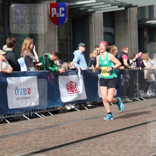 13.09.2026 - 21. swb-Marathon Bremen Strokosch-Dieckow http://msf.ph/oto/10285239 13.09.2026 10:38:15 Ziel 10441, 12370, 13507, 13539, 10302, 11142, 12538, 13551, 13553, 13559, 13584, 13587, 13636 meine-sportfotos.de