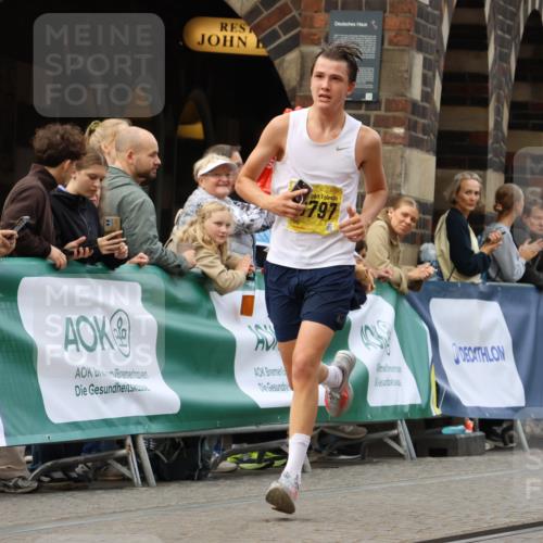 13.09.2026 - 21. swb-Marathon Bremen Strokosch-Dieckow http://msf.ph/oto/10285256 13.09.2026 10:34:02 Ziel 10366, 10475, 11059, 11481, 12459, 13530, 13541, 13605, 13610 meine-sportfotos.de