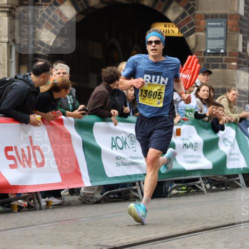 13.09.2026 - 21. swb-Marathon Bremen Strokosch-Dieckow http://msf.ph/oto/10285276 13.09.2026 10:34:21 Ziel 10797, 13605, 11418 meine-sportfotos.de
