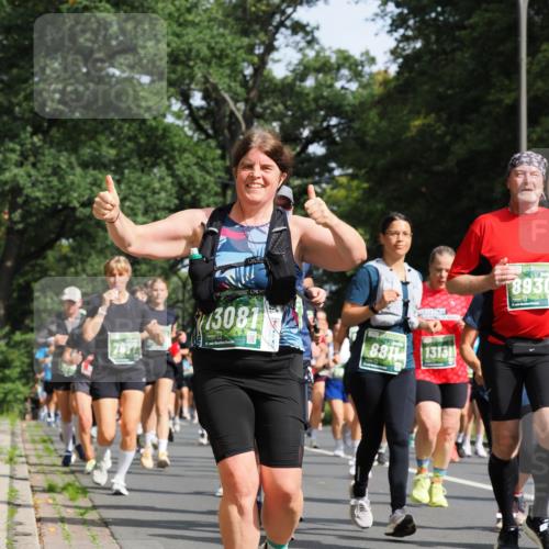 13.09.2026 - 21. swb-Marathon Bremen TobiasT http://msf.ph/oto/10285314 13.09.2026 12:12:01 Laufen 7877, 13081, 8817, 13131, 8930 meine-sportfotos.de