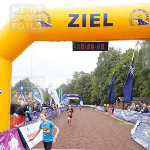13.09.2026 - Airport Race Dennis Weichert http://msf.ph/oto/10285333 13.09.2026 10:26:52 Ziel 5271, 5297, 5327, 5427 meine-sportfotos.de