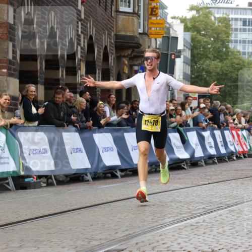 13.09.2026 - 21. swb-Marathon Bremen Strokosch-Dieckow http://msf.ph/oto/10285429 13.09.2026 10:34:33 Ziel 13605, 13610, 13633, 10818, 12358, 12413, 12540, 13637 meine-sportfotos.de