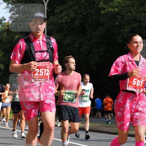 13.09.2026 - 21. swb-Marathon Bremen TobiasT http://msf.ph/oto/10285499 13.09.2026 12:12:52 Laufen 2512, 21, 26, 2, 7472, 3955, 507, 21 meine-sportfotos.de