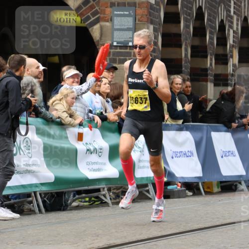 13.09.2026 - 21. swb-Marathon Bremen Strokosch-Dieckow http://msf.ph/oto/10285503 13.09.2026 10:34:47 Ziel 11418, 13610, 13633, 11197, 11964, 13588, 13601, 13625 meine-sportfotos.de