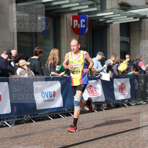 13.09.2026 - 21. swb-Marathon Bremen Strokosch-Dieckow http://msf.ph/oto/10285543 13.09.2026 10:38:55 Ziel 11227, 11454, 12003, 13556, 13641, 10782, 10926, 11127, 11338, 12370, 13539 meine-sportfotos.de
