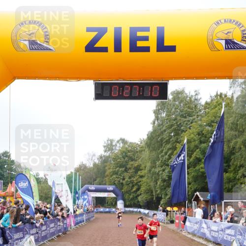 13.09.2026 - Airport Race Dennis Weichert http://msf.ph/oto/10285655 13.09.2026 10:27:44 Ziel 4187, 5418, 5476 meine-sportfotos.de