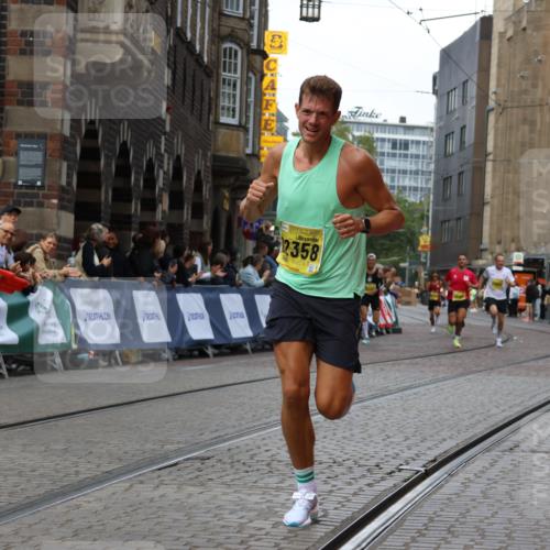 13.09.2026 - 21. swb-Marathon Bremen Strokosch-Dieckow http://msf.ph/oto/10285669 13.09.2026 10:34:58 Ziel 10818, 12358, 12413, 12540, 13637, 10261, 10262, 13505, 13560 meine-sportfotos.de