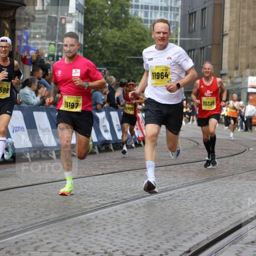 13.09.2026 - 21. swb-Marathon Bremen Strokosch-Dieckow http://msf.ph/oto/10285705 13.09.2026 10:35:02 Ziel 10818, 11964, 12358, 12413, 12540, 13637, 10261, 10262, 10994, 11512, 13505, 13560 meine-sportfotos.de