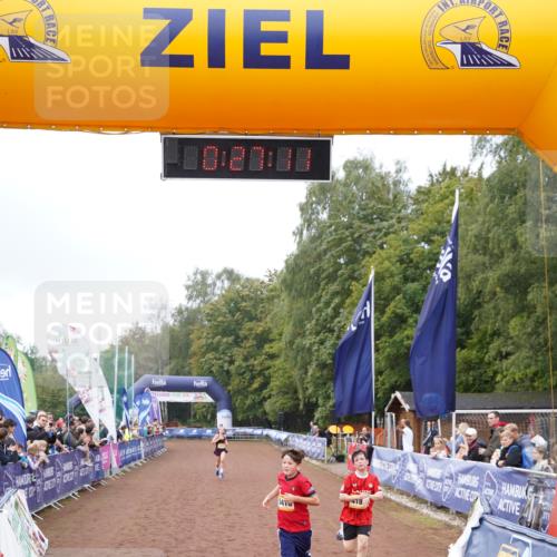 13.09.2026 - Airport Race Dennis Weichert http://msf.ph/oto/10285712 13.09.2026 10:27:45 Ziel 4187, 5418, 5476 meine-sportfotos.de