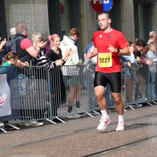 13.09.2026 - 21. swb-Marathon Bremen Strokosch-Dieckow http://msf.ph/oto/10285738 13.09.2026 10:39:12 Ziel 11713, 12404, 13513, 13556, 13642, 10782, 10926, 11227, 11338, 11454, 12003, 13641 meine-sportfotos.de