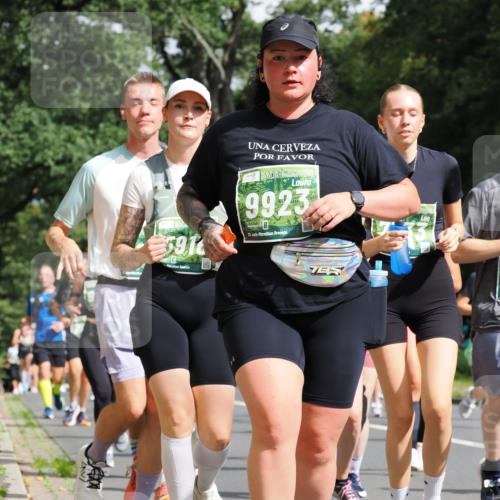 13.09.2026 - 21. swb-Marathon Bremen TobiasT http://msf.ph/oto/10285842 13.09.2026 12:14:53 Laufen 91, 26, 9923, 21, 40, 026 meine-sportfotos.de