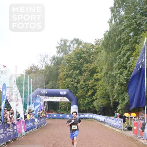 13.09.2026 - Airport Race Dennis Weichert http://msf.ph/oto/10285869 13.09.2026 10:27:55 Ziel 5467, 5476 meine-sportfotos.de