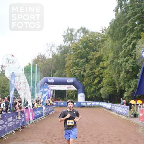 13.09.2026 - Airport Race Dennis Weichert http://msf.ph/oto/10285892 13.09.2026 10:27:56 Ziel 5467, 5476 meine-sportfotos.de