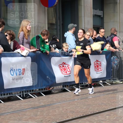 13.09.2026 - 21. swb-Marathon Bremen Strokosch-Dieckow http://msf.ph/oto/10285940 13.09.2026 10:39:37 Ziel 11198, 11721, 12144, 12339, 13519, 11713, 12404, 13513, 13556, 13642 meine-sportfotos.de