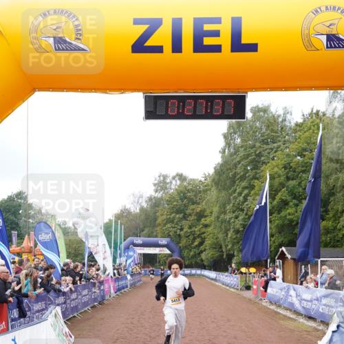 13.09.2026 - Airport Race Dennis Weichert http://msf.ph/oto/10285979 13.09.2026 10:28:10 Ziel 5413 meine-sportfotos.de