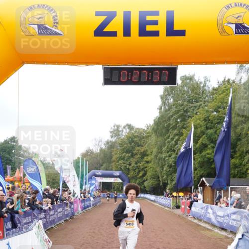 13.09.2026 - Airport Race Dennis Weichert http://msf.ph/oto/10285989 13.09.2026 10:28:11 Ziel 5413 meine-sportfotos.de