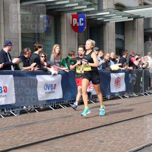 13.09.2026 - 21. swb-Marathon Bremen Strokosch-Dieckow http://msf.ph/oto/10286196 13.09.2026 10:40:29 Ziel 10520, 10575, 11903, 12477, 11373, 13563, 13566, 13616 meine-sportfotos.de