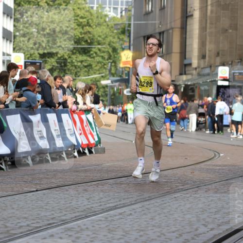 13.09.2026 - 21. swb-Marathon Bremen Strokosch-Dieckow http://msf.ph/oto/10286219 13.09.2026 10:35:39 Ziel 10994, 11068, 11176, 11345, 11512, 13514, 13540, 13583, 13590, 13619, 13558 meine-sportfotos.de