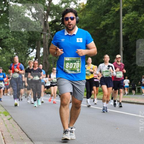 13.09.2026 - 21. swb-Marathon Bremen TobiasT http://msf.ph/oto/10286222 13.09.2026 12:17:03 Laufen 8070, 21, 3329, 4312 meine-sportfotos.de