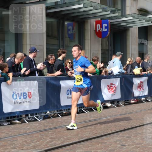 13.09.2026 - 21. swb-Marathon Bremen Strokosch-Dieckow http://msf.ph/oto/10286251 13.09.2026 10:40:34 Ziel 10575, 11903, 12209, 12477, 10520, 11373, 13563, 13566, 13616 meine-sportfotos.de
