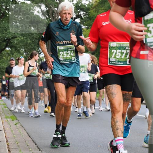 13.09.2026 - 21. swb-Marathon Bremen TobiasT http://msf.ph/oto/10286302 13.09.2026 12:17:29 Laufen 882, 3731, 3099, 2524, 21, 6891, 7577, 8236, 21, 126 meine-sportfotos.de
