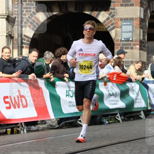 13.09.2026 - 21. swb-Marathon Bremen Strokosch-Dieckow http://msf.ph/oto/10286403 13.09.2026 10:36:14 Ziel 10244, 13534, 12324, 12513, 13548, 13575 meine-sportfotos.de