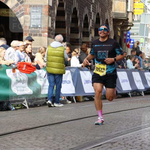 13.09.2026 - 21. swb-Marathon Bremen Strokosch-Dieckow http://msf.ph/oto/10286478 13.09.2026 10:36:27 Ziel 10244, 11067, 13534, 11916, 12456, 13548 meine-sportfotos.de