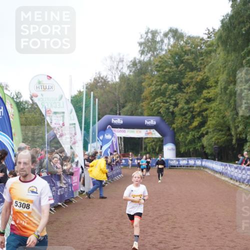 13.09.2026 - Airport Race Dennis Weichert http://msf.ph/oto/10286490 13.09.2026 10:28:59 Ziel 5308, 5443 meine-sportfotos.de