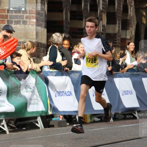13.09.2026 - 21. swb-Marathon Bremen Strokosch-Dieckow http://msf.ph/oto/10286716 13.09.2026 10:36:57 Ziel 11916, 12456, 13548, 10961, 11654, 13568 meine-sportfotos.de
