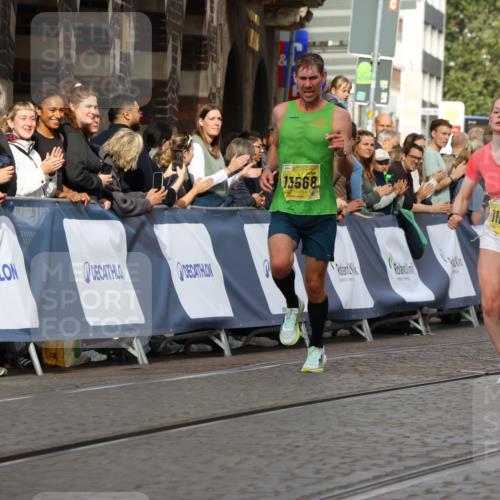 13.09.2026 - 21. swb-Marathon Bremen Strokosch-Dieckow http://msf.ph/oto/10286854 13.09.2026 10:37:12 Ziel 11738, 12520, 13606, 10502, 11619, 11854, 13608 meine-sportfotos.de