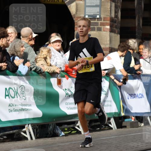 13.09.2026 - 21. swb-Marathon Bremen Strokosch-Dieckow http://msf.ph/oto/10286949 13.09.2026 10:37:21 Ziel 11654, 12520, 13568, 13606, 11619, 11854, 13608 meine-sportfotos.de