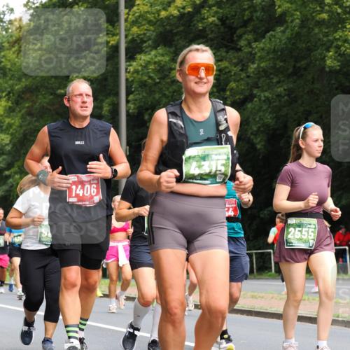 13.09.2026 - 21. swb-Marathon Bremen TobiasT http://msf.ph/oto/10287087 13.09.2026 12:20:21 Laufen 1406, 4315, 4, 2555 meine-sportfotos.de