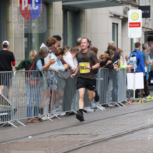 13.09.2026 - 21. swb-Marathon Bremen Strokosch-Dieckow http://msf.ph/oto/10287177 13.09.2026 10:42:19 Ziel 10312, 10358, 10632, 10775, 10816, 11375, 11779, 12281, 12395, 11630, 11895, 12426, 12525, 13585, 13621 meine-sportfotos.de