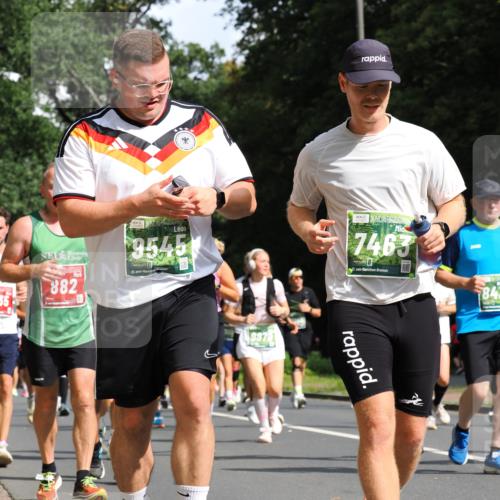 13.09.2026 - 21. swb-Marathon Bremen TobiasT http://msf.ph/oto/10287216 13.09.2026 12:20:58 Laufen 35, 882, 9545, 21, 26, 7463, 21, 9370, 843 meine-sportfotos.de