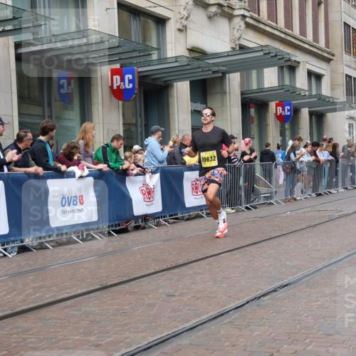 13.09.2026 - 21. swb-Marathon Bremen Strokosch-Dieckow http://msf.ph/oto/10287323 13.09.2026 10:42:28 Ziel 10235, 10312, 10816, 10988, 11779, 12281, 13580, 10358, 10632, 10775, 11375, 11630, 11895, 12395, 12525, 13585 meine-sportfotos.de