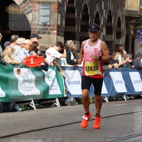 13.09.2026 - 21. swb-Marathon Bremen Strokosch-Dieckow http://msf.ph/oto/10287425 13.09.2026 10:38:21 Ziel 10302, 11083, 11142, 12538, 13551, 13559, 13584, 13587, 10441, 13507, 13539 meine-sportfotos.de