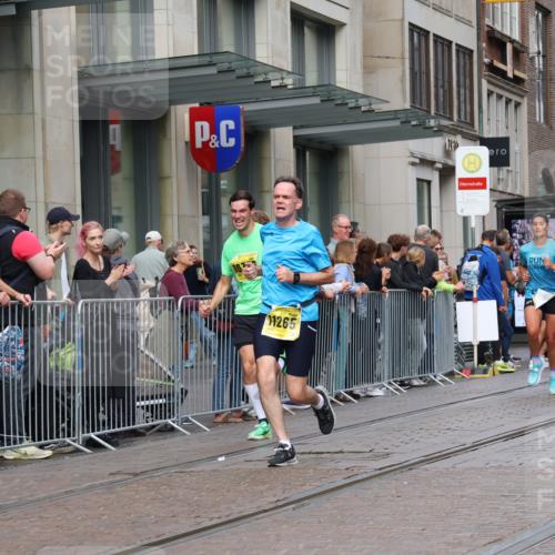 13.09.2026 - 21. swb-Marathon Bremen Strokosch-Dieckow http://msf.ph/oto/10287644 13.09.2026 10:43:00 Ziel 10346, 10456, 10618, 11042, 11143, 11265, 11468, 11632, 11826, 12053, 12406, 12469, 13523, 10235, 10312, 10336, 10816, 10988, 11265, 11442, 12281, 13580 meine-sportfotos.de