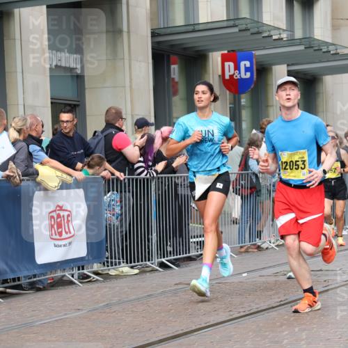 13.09.2026 - 21. swb-Marathon Bremen Strokosch-Dieckow http://msf.ph/oto/10287671 13.09.2026 10:43:03 Ziel 10328, 10346, 10456, 10618, 11042, 11143, 11468, 11607, 11632, 11826, 12406, 12469, 13523, 10235, 10336, 10816, 10988, 11042, 11265, 11442, 12053, 13580 meine-sportfotos.de