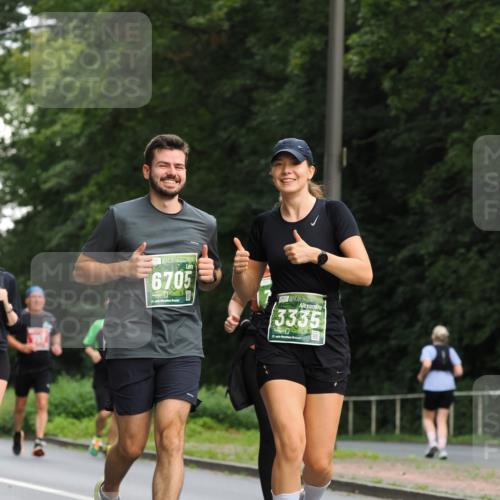 13.09.2026 - 21. swb-Marathon Bremen TobiasT http://msf.ph/oto/10287714 13.09.2026 12:22:52 Laufen 6705, 3335, 21 meine-sportfotos.de