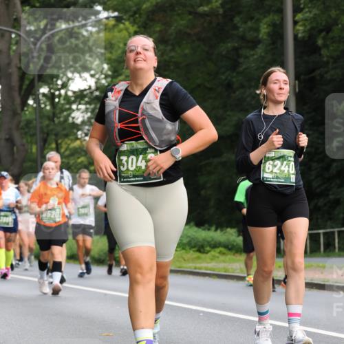 13.09.2026 - 21. swb-Marathon Bremen TobiasT http://msf.ph/oto/10287745 13.09.2026 12:22:56 Laufen 3520, 304, 21, 6240 meine-sportfotos.de