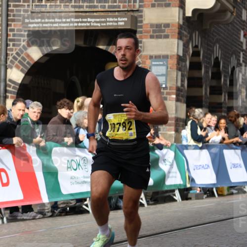 13.09.2026 - 21. swb-Marathon Bremen Strokosch-Dieckow http://msf.ph/oto/10287755 13.09.2026 10:39:11 Ziel 10782, 10926, 11127, 11338, 12370, 11227, 13556, 13641 meine-sportfotos.de