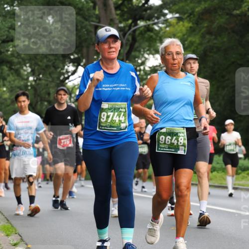 13.09.2026 - 21. swb-Marathon Bremen TobiasT http://msf.ph/oto/10287799 13.09.2026 12:23:06 Laufen 375, 9744, 21, 9648, 21, 5636 meine-sportfotos.de