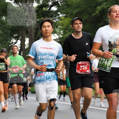 13.09.2026 - 21. swb-Marathon Bremen TobiasT http://msf.ph/oto/10287812 13.09.2026 12:23:10 Laufen 939, 2810, 42, 195, 21, 26, 00, 0, 375, 2, 2746 meine-sportfotos.de
