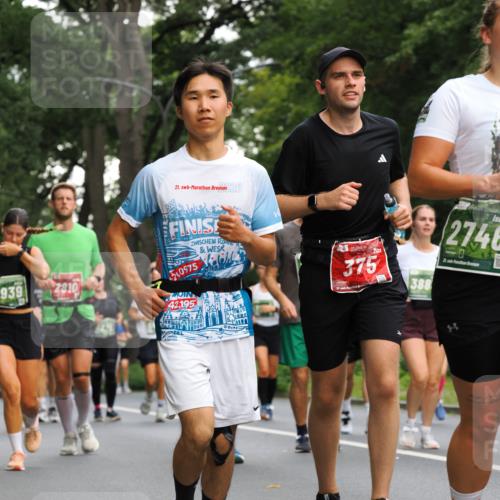 13.09.2026 - 21. swb-Marathon Bremen TobiasT http://msf.ph/oto/10287821 13.09.2026 12:23:10 Laufen 2939, 2026, 21, 2810, 10975, 42, 195, 00, 375, 388, 2746, 2 meine-sportfotos.de